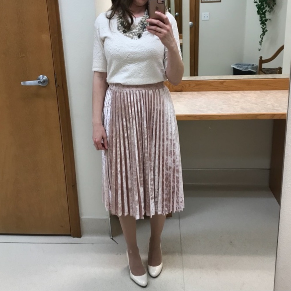 Target A New Day Pink Velvet Pleated Skirt Size S